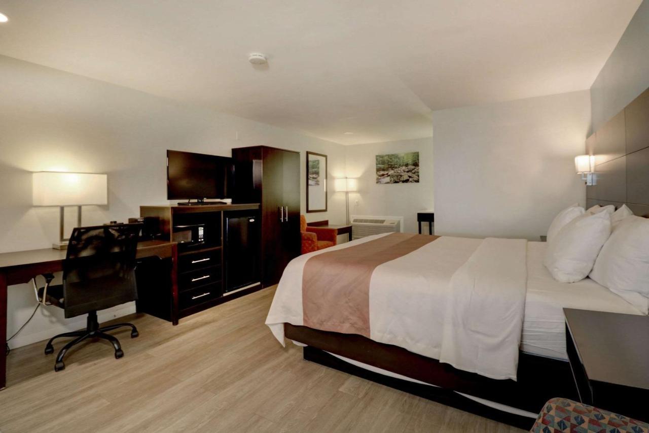 Quality & Hotel 3*